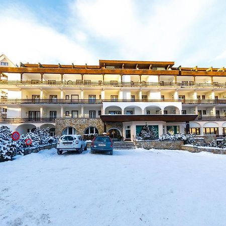 Hotel Derby Davos Kültér fotó